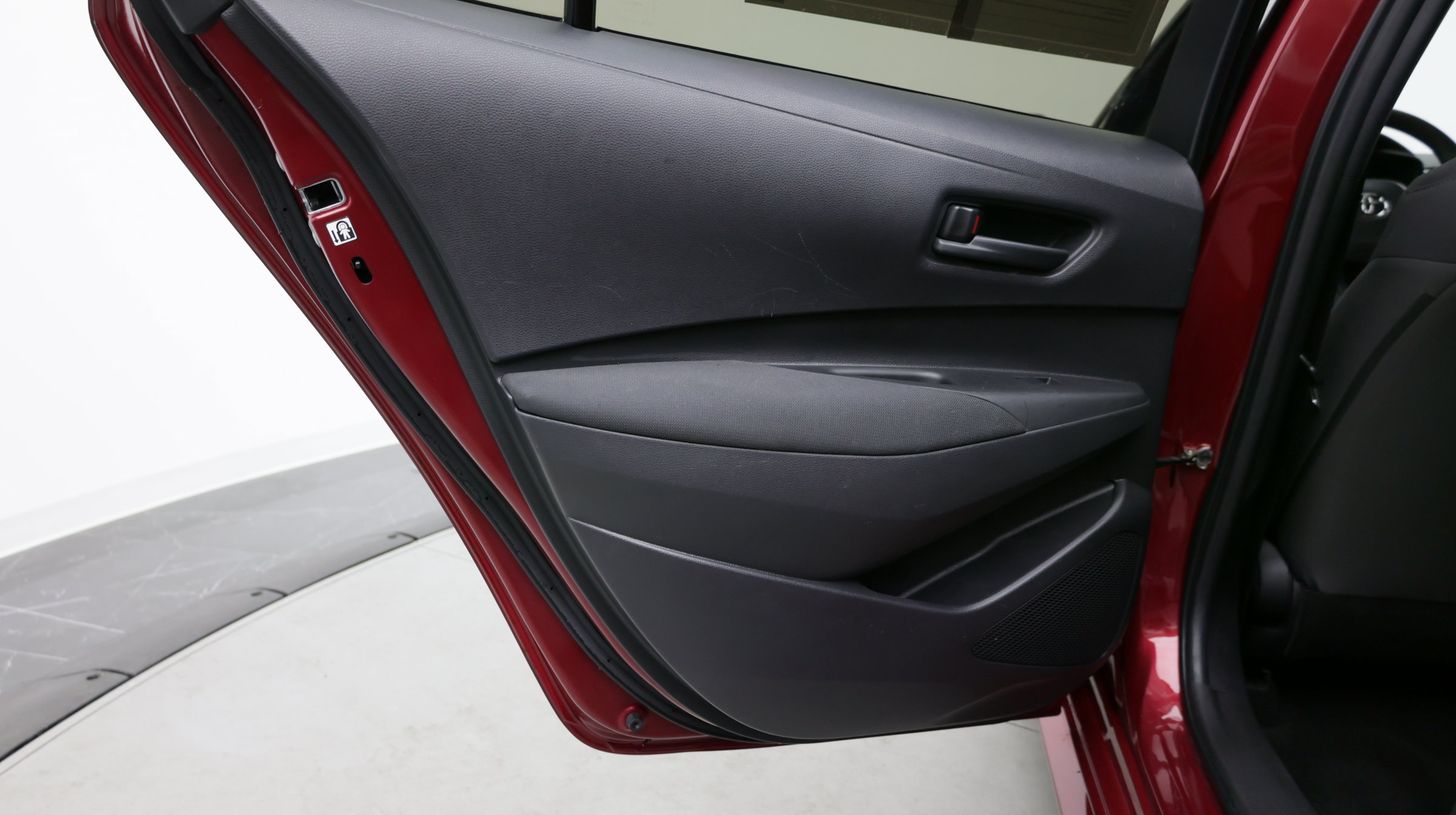 Used 2022 Toyota Corolla LE FWD image 22