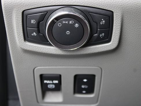 Used 2019 Ford F150 XLT w/ Equipment Group 302A Luxury AWD/4WD image 51