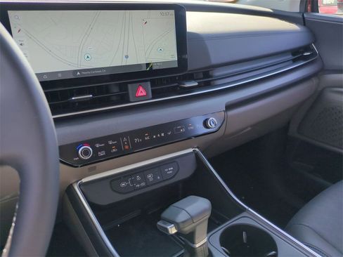 New 2026 Kia Carnival EX image 12