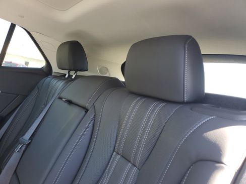 New 2025 Buick Envision Avenir image 10