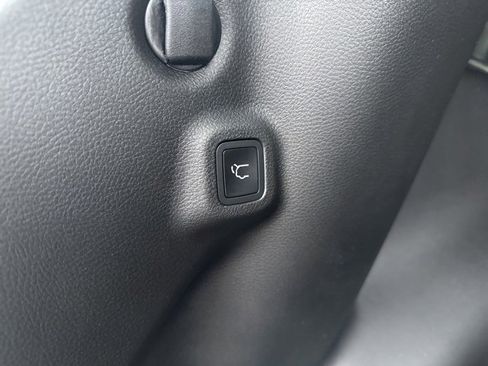 New 2026 Jeep Compass Limited image 28