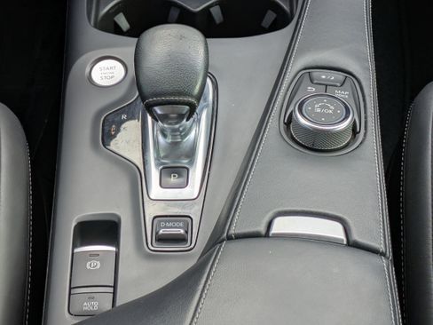 Used 2020 INFINITI QX50 Luxe w/ Navigation Package FWD image 19