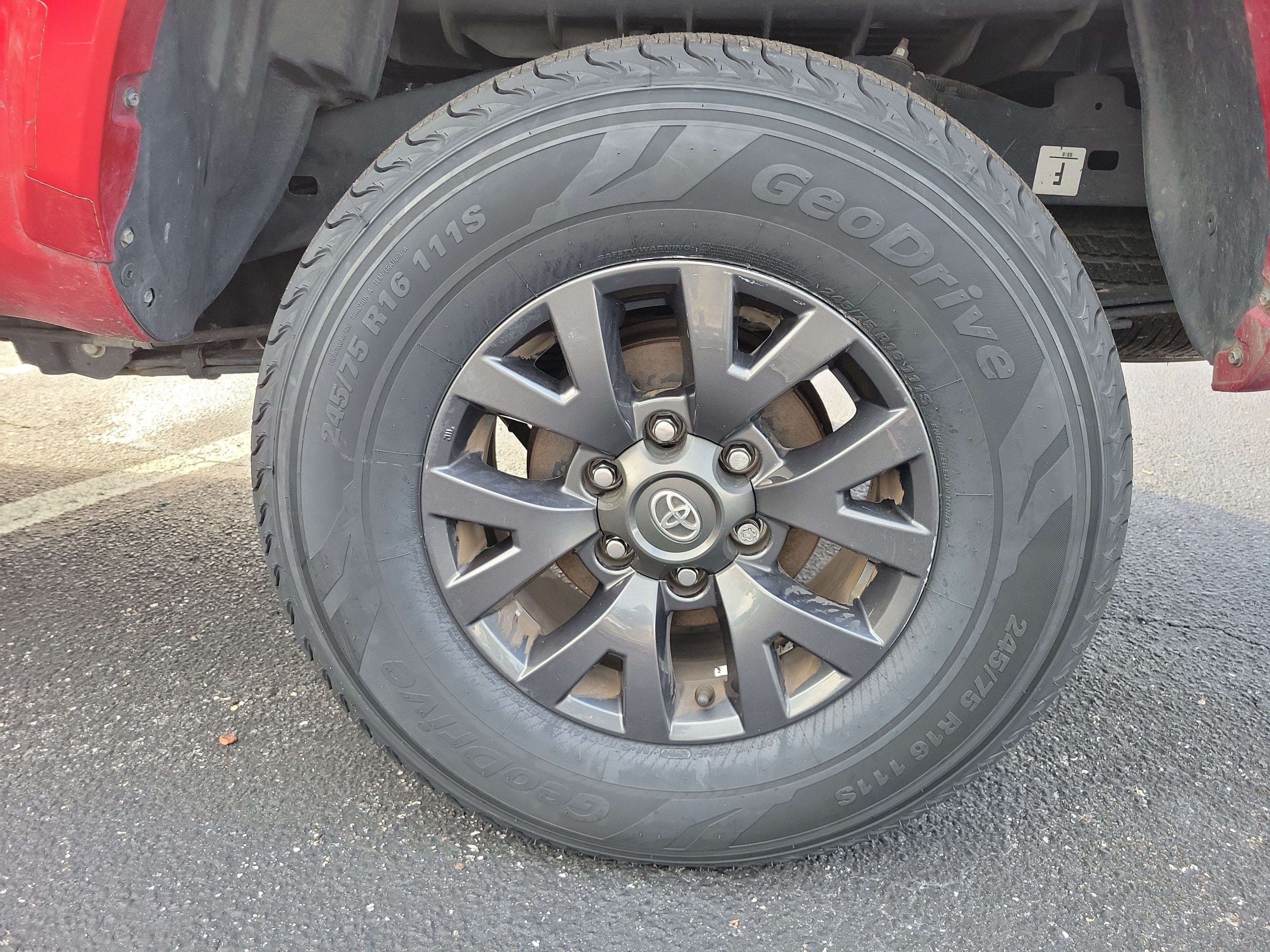 Used 2022 Toyota Tacoma SR5 w/ Technology Package AWD/4WD image 8