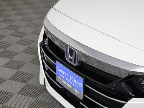 Certified 2022 Honda Accord Touring image 11