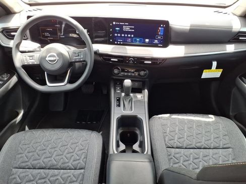 Used 2026 Nissan Kicks SV FWD image 12