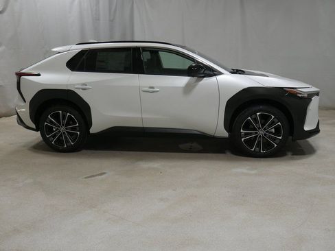 New 2024 Toyota bZ4X Limited image 9