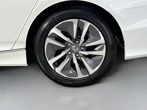 Used 2021 Honda Accord EX image 37
