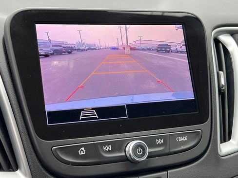 Used 2024 Chevrolet Malibu LT image 17