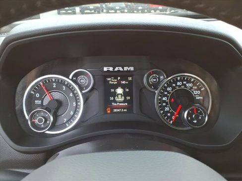 Used 2024 RAM 2500 Big Horn w/ Bed Utility Group image 17