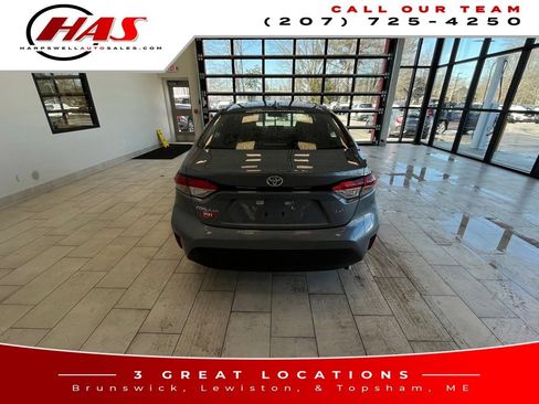 Used 2025 Toyota Corolla LE image 5