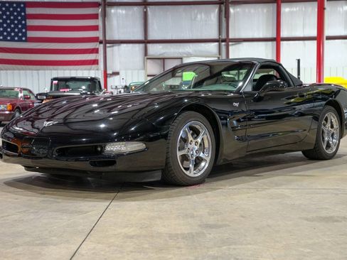 Used 2003 Chevrolet Corvette Convertible w/ Preferred Equipment Group1 RWD image 20