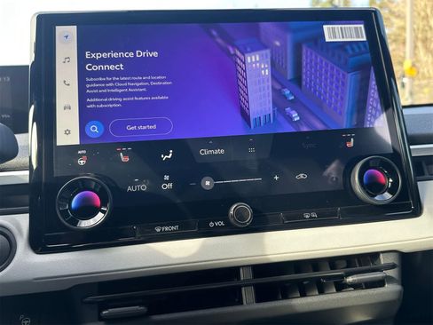 New 2026 Subaru Solterra Limited image 18