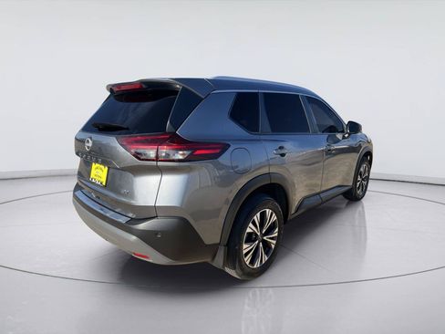 Used 2023 Nissan Rogue SV w/ SV Premium B Package FWD image 3