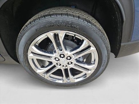 New 2026 Chevrolet Traverse LT w/ Driver Confidence Package image 10