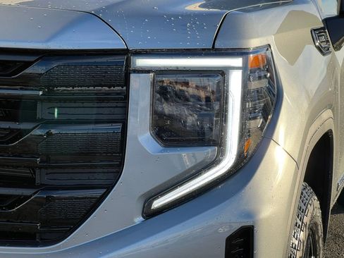 New 2025 GMC Sierra 1500 Elevation image 37