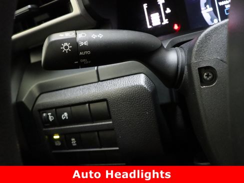 Certified 2025 Toyota Tacoma SR image 23