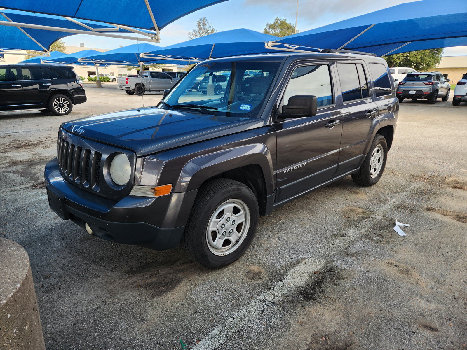 Used 2014 Jeep Patriot Sport w/ Power Value Group FWD image 2