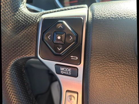 Used 2015 Toyota Tacoma 4x4 Double Cab w/ TRD Sport Package image 21