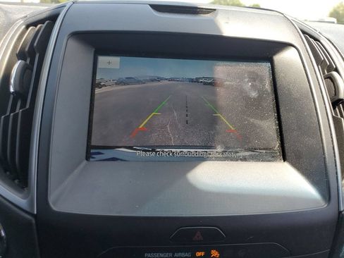 Used 2020 Ford Edge SE FWD image 20