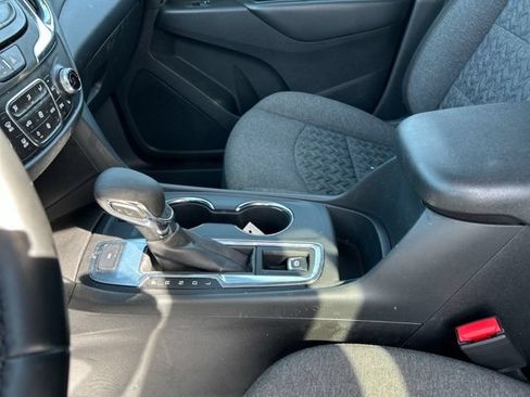 Used 2023 Chevrolet Equinox LT AWD/4WD image 34