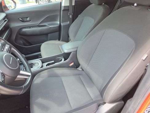 Used 2024 Hyundai Kona SEL AWD/4WD image 15