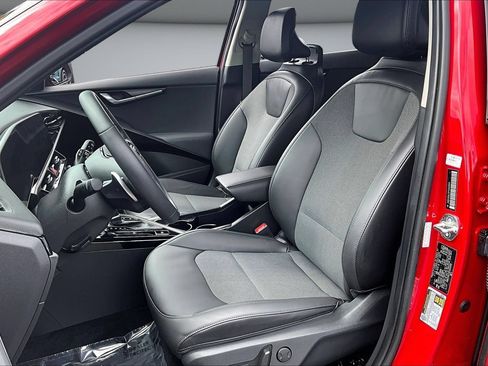 Used 2023 Kia Niro EX FWD image 21