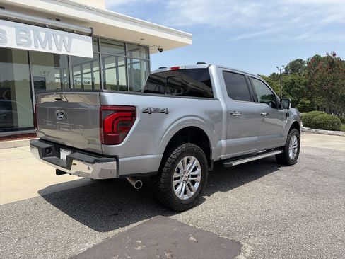 Used 2025 Ford F150 Lariat w/ Equipment Group 501A Mid AWD/4WD image 8