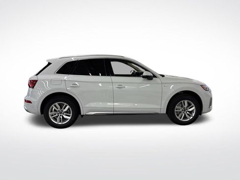 Certified 2023 Audi Q5 2.0T Premium w/ Convenience Package image 6