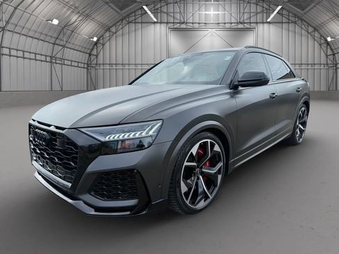 Used 2024 Audi RS Q8 w/ Black Optic Package image 8