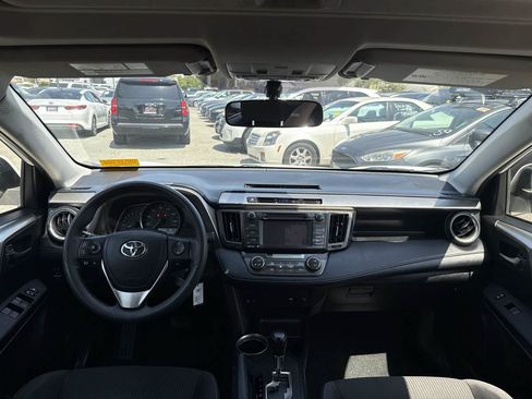Used 2014 Toyota RAV4 XLE FWD image 21