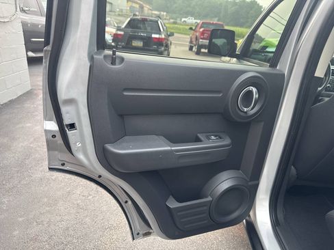 Used 2011 Dodge Nitro Heat w/ Popular Equipment Group AWD/4WD image 17