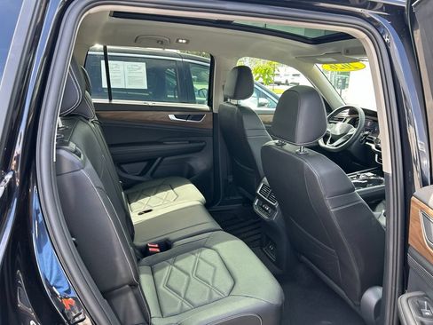 Certified 2026 Volkswagen Atlas SE w/ Panoramic Sunroof Package FWD image 45