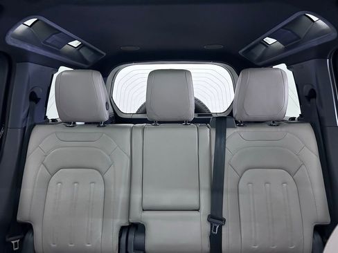 Used 2022 Land Rover Defender 110 XS Edition image 40