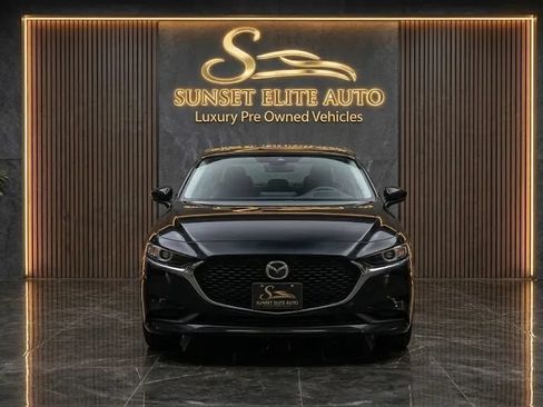 Used 2021 MAZDA MAZDA3 s FWD image 2