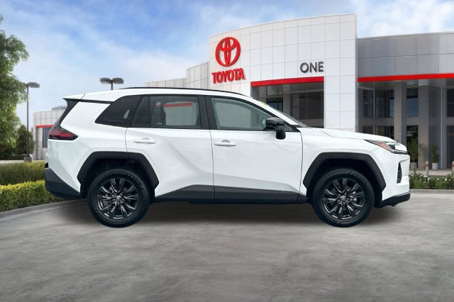Used 2026 Toyota RAV4 XLE Premium FWD image 3