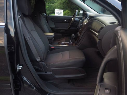 Used 2014 Chevrolet Traverse LT w/ All-Star Edition AWD/4WD image 16