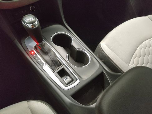 Used 2020 Chevrolet Equinox LS w/ LS Convenience Package image 26