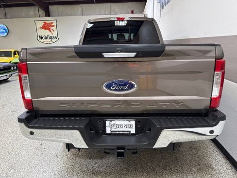 Used 2018 Ford F250 Lariat w/ Camper Package image 8