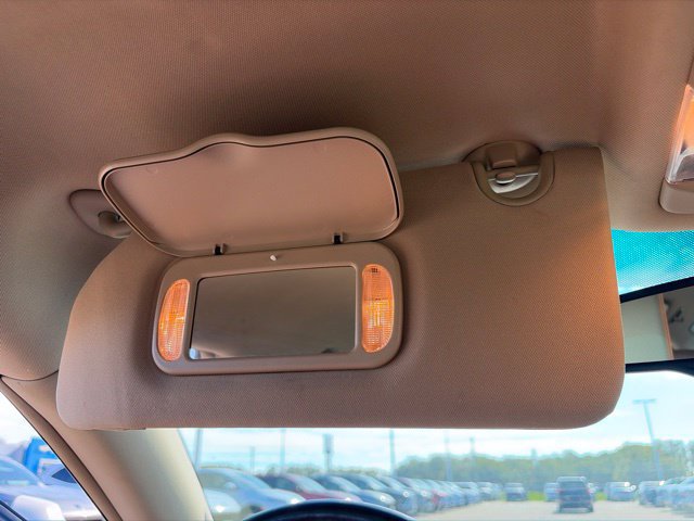 Used 2010 Buick Lucerne CXL w/ Driver Confidence Package FWD image 31