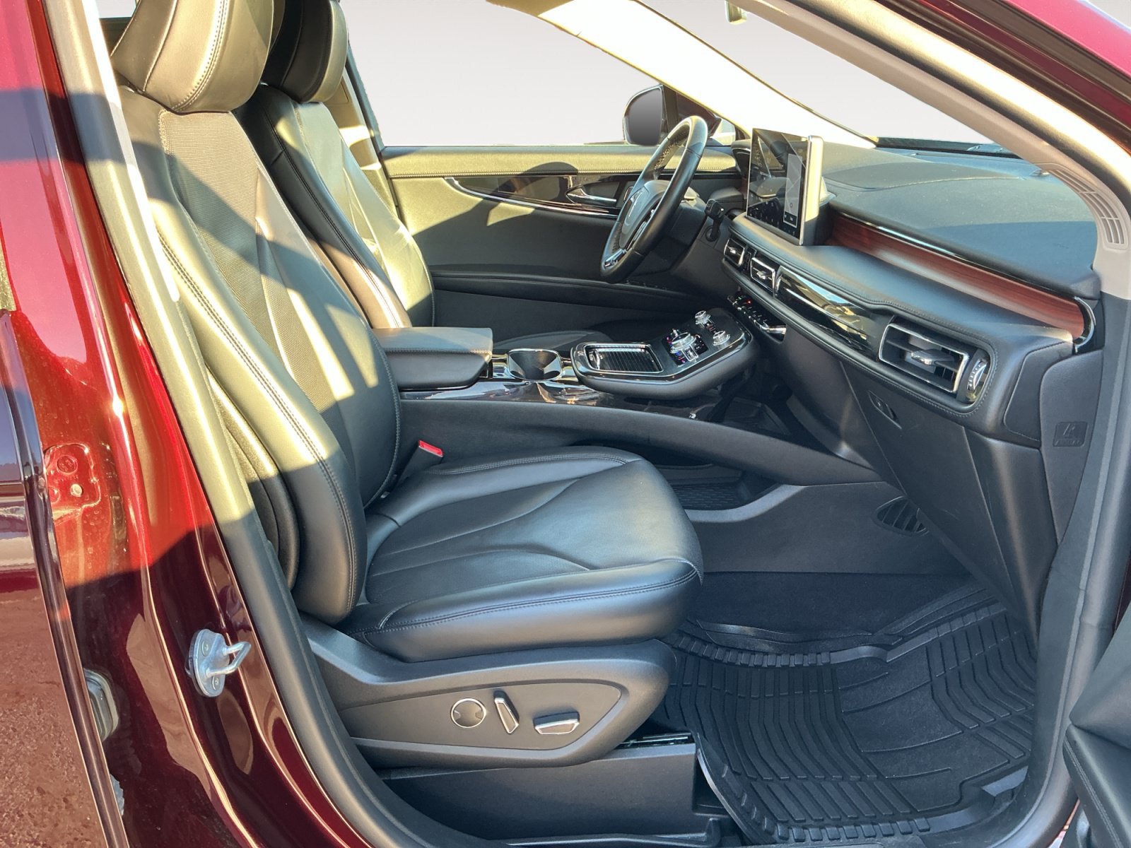 Certified 2023 Lincoln Nautilus Reserve AWD/4WD image 15