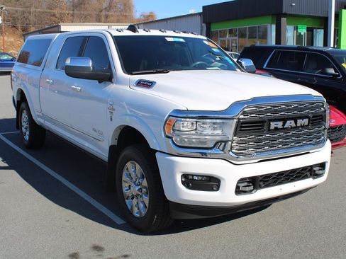 Used 2019 RAM 3500 Limited image 3