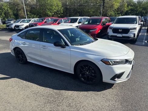 Used 2023 Honda Civic Sport image 10