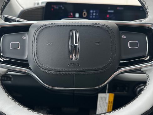 New 2026 Lincoln Navigator L Black Label image 24