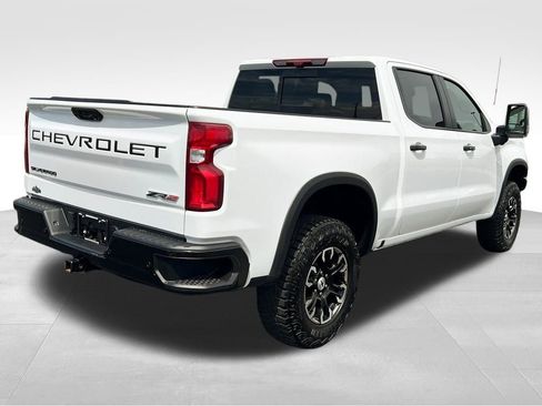 Used 2024 Chevrolet Silverado 1500 ZR2 w/ Technology Package image 11