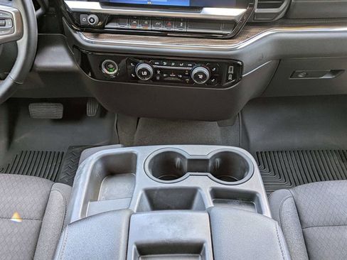 Used 2023 Chevrolet Silverado 1500 LT AWD/4WD image 19