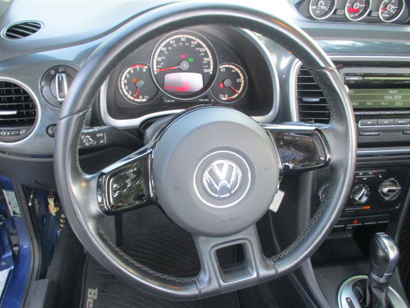 Used 2013 Volkswagen Beetle 2.0T FWD image 13
