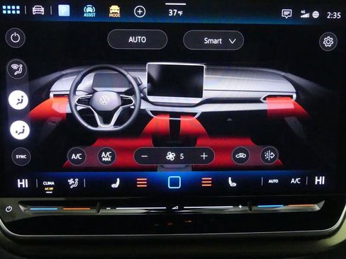 Used 2024 Volkswagen ID.4 Pro image 11