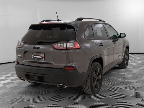 Used 2019 Jeep Cherokee Latitude Plus image 3