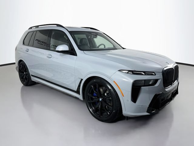 Used 2027 BMW X7 xDrive40i w/ M Sport Package AWD/4WD image 1
