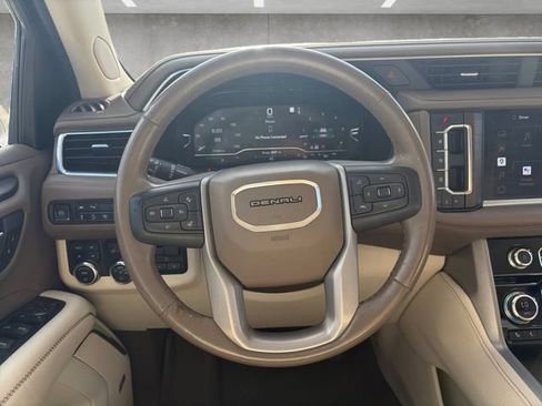Used 2022 GMC Yukon XL Denali w/ Denali Ultimate Package AWD/4WD image 21